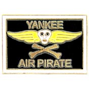 YANKEE AIR PIRATE PIN 1"  