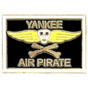 YANKEE AIR PIRATE PIN 1"  